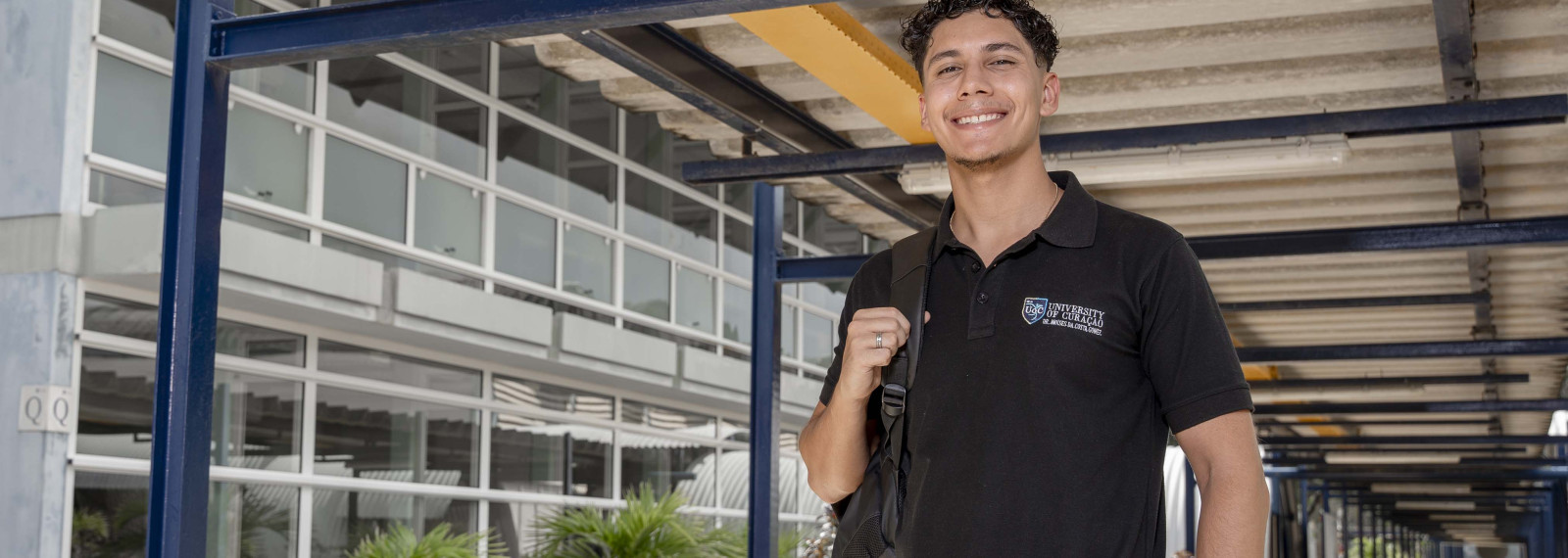 Associate degree Social Work
