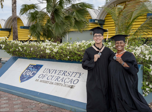 Associate Degree Social Work 